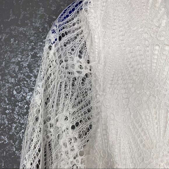 Sugar + Lips lace up lace long sleeve romper - Picture 9 of 12